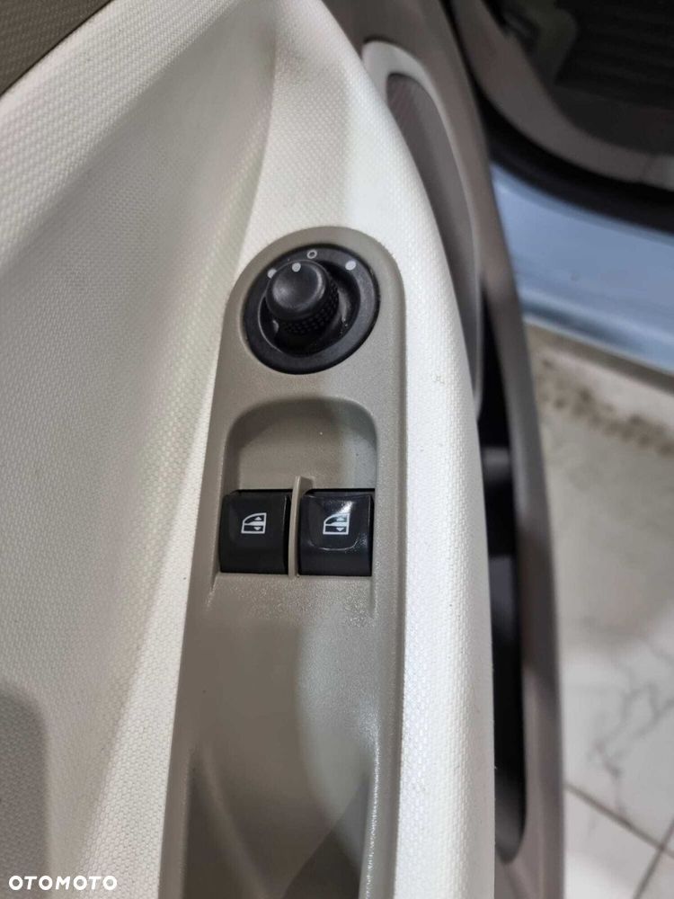 Renault Zoe - 36