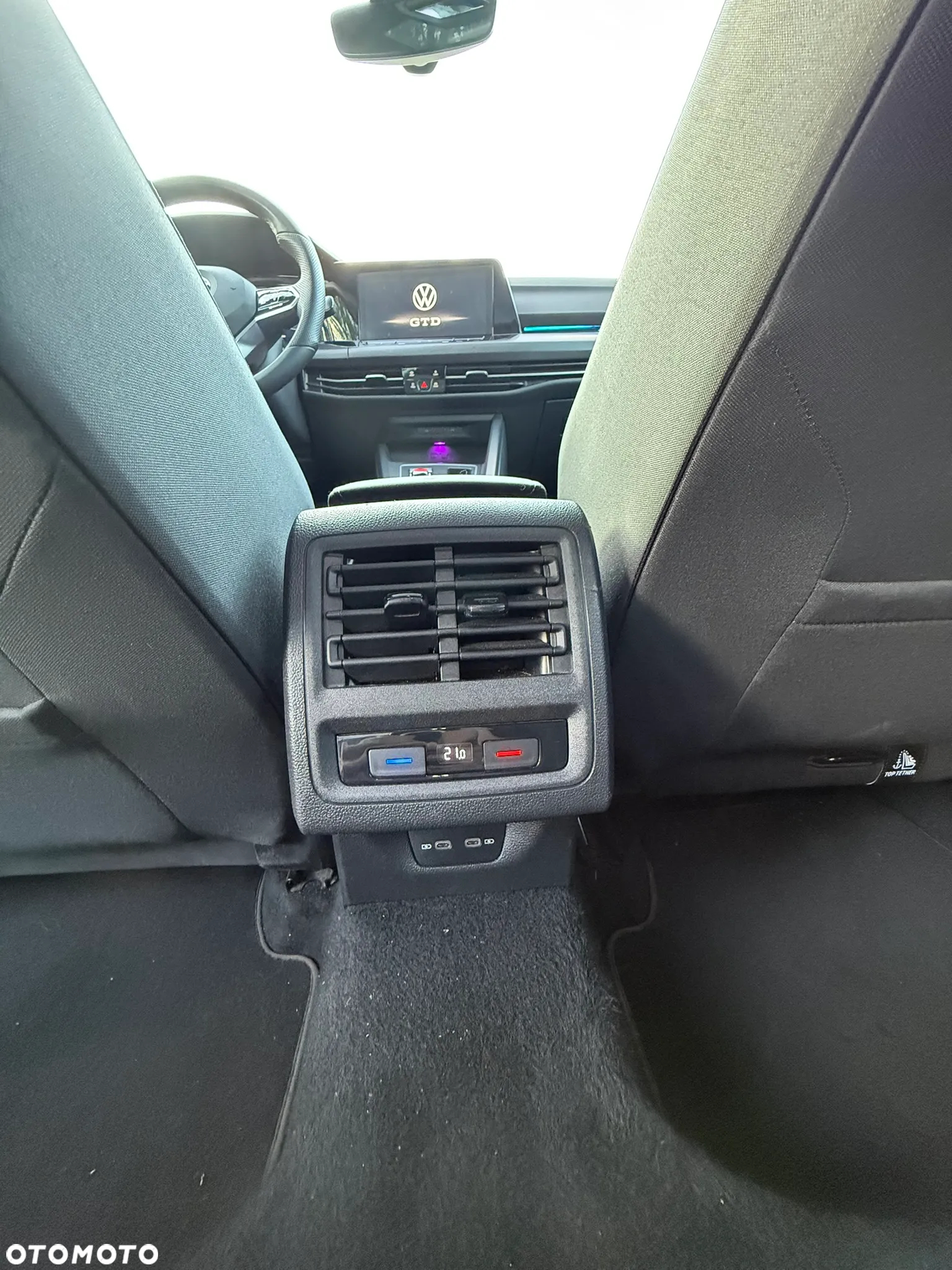 Volkswagen Golf 2.0 TDI SCR DSG GTD - 8