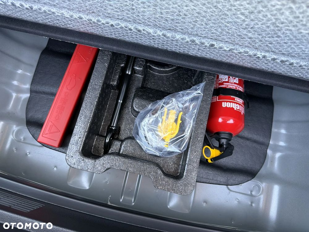 Kia XCeed 1.6 T-GDI Tribute DCT - 19