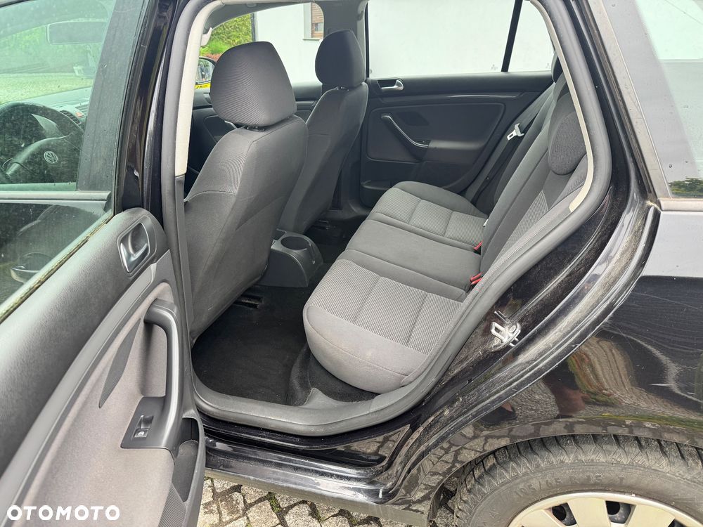 Volkswagen Golf - 35