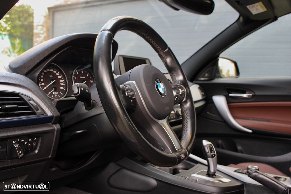 BMW 225 d Cabrio Pack M Auto - 35