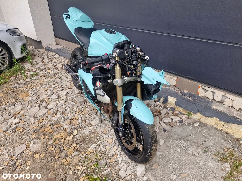 Suzuki GSX-R - 9