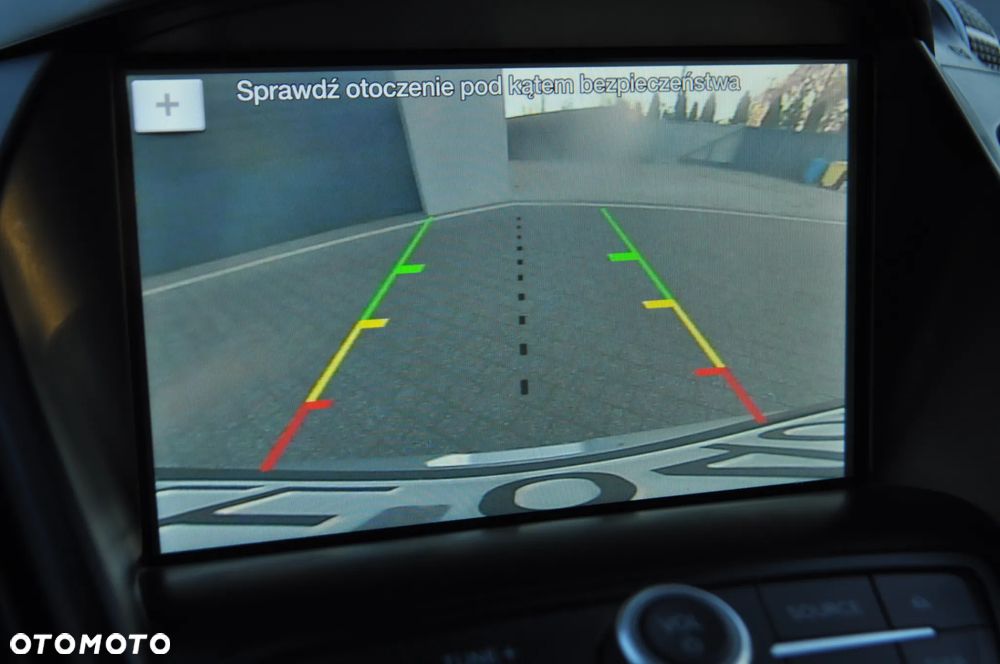 Ford Kuga 2.0 TDCi 2x4 Titanium - 39