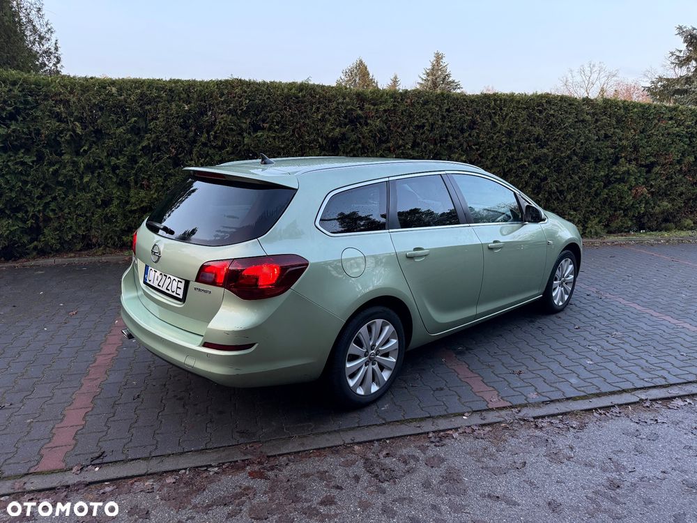 Opel Astra 1.4 T Cosmo - 2