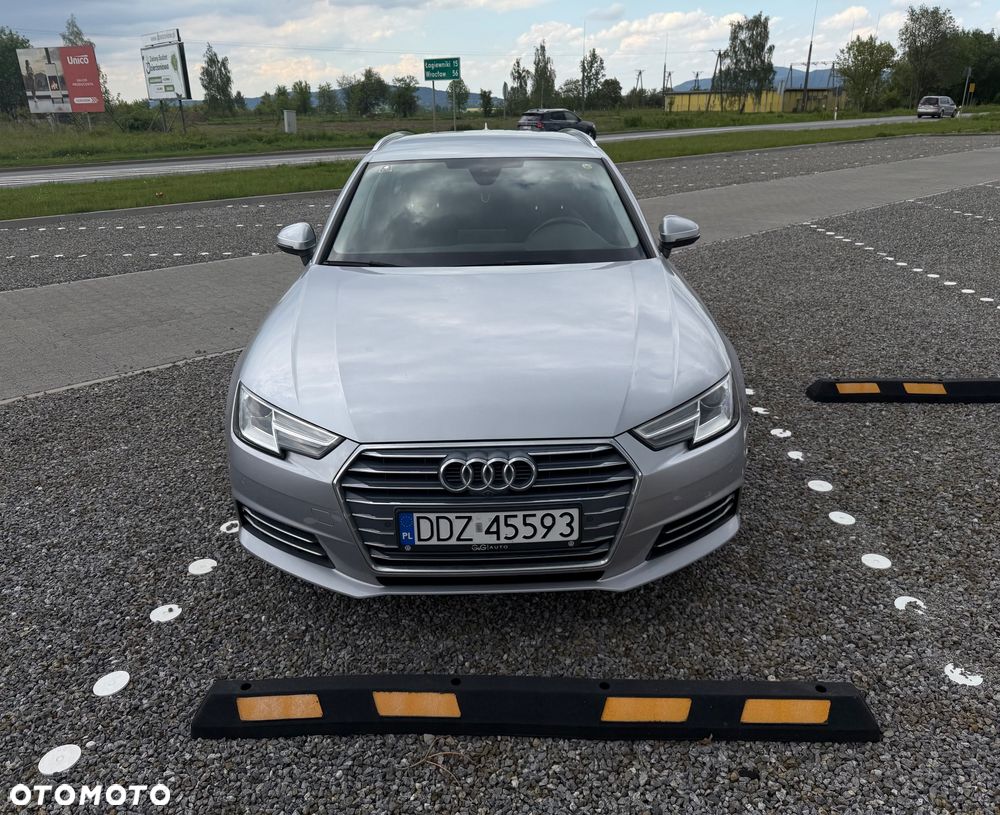 Audi A4 Avant 2.0 TDI - 1