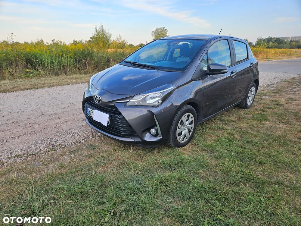 Toyota Yaris 1.5 Premium - 1