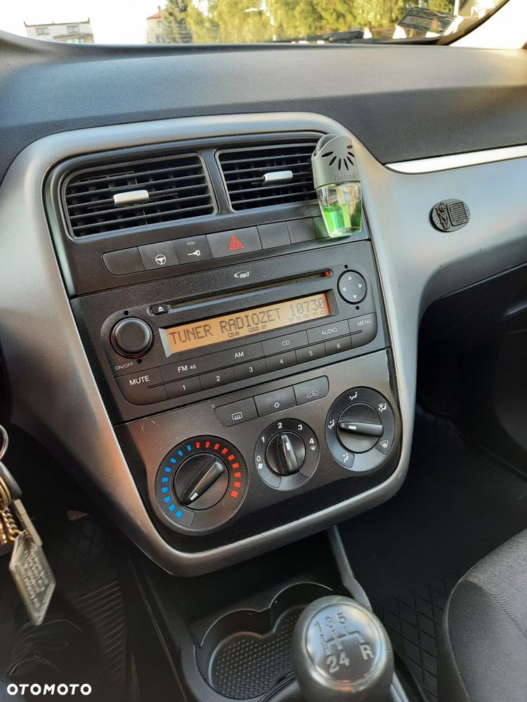 Fiat Grande Punto Actual 1.2 8V Estiva - 19