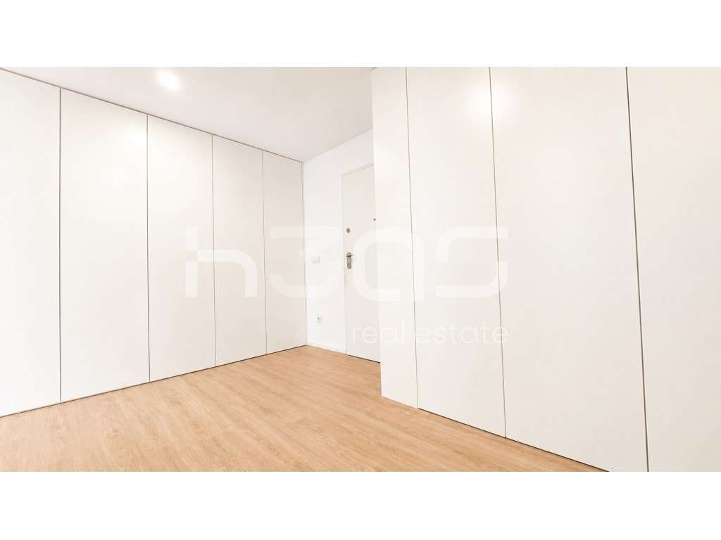 Apartamento T3 com Terraço Privativo de 140 m², Varandas Amplas e G... - Grande imagem: 3/31