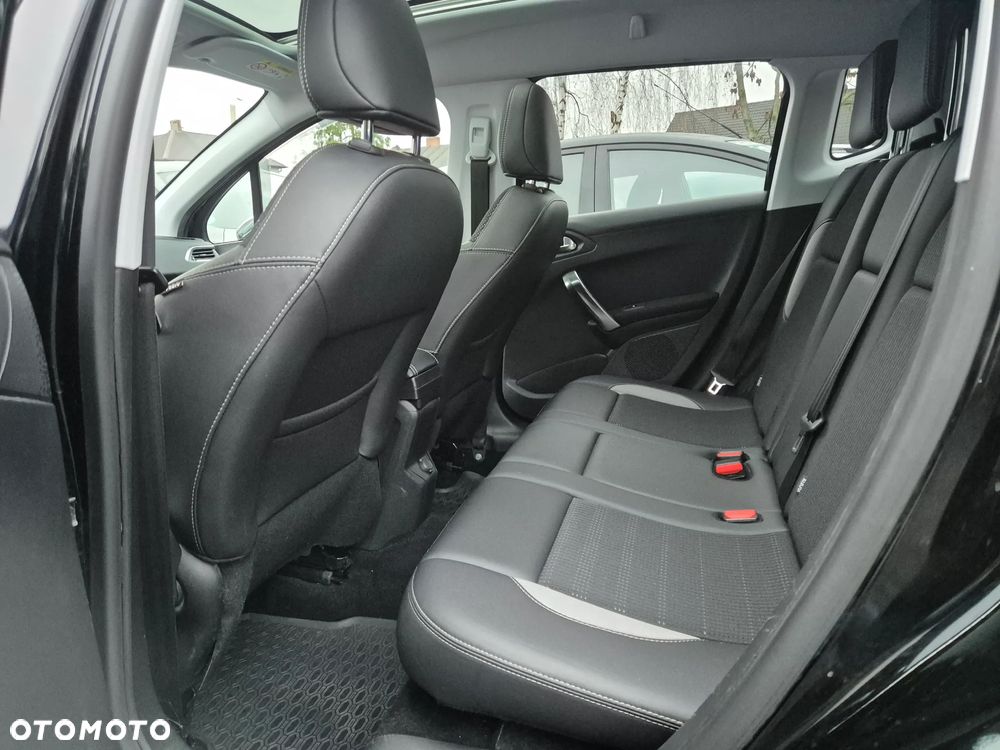 Peugeot 2008 BlueHDi FAP 120 STOP & START Allure - 20