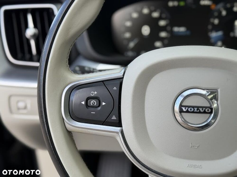 Volvo XC 60 T5 AWD Geartronic Momentum - 13