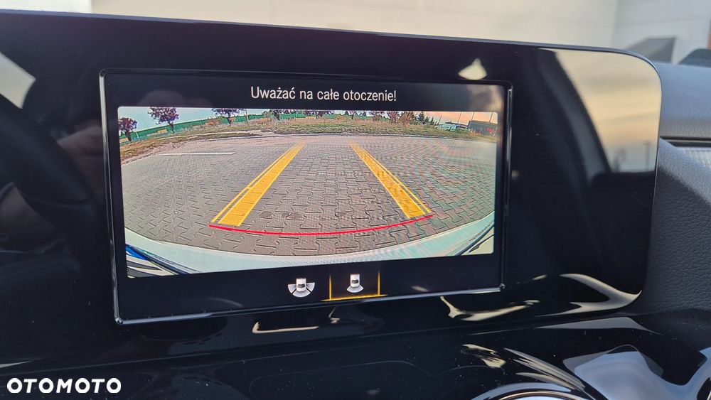 Mercedes-Benz Klasa B 180 Style 7G-DCT - 31