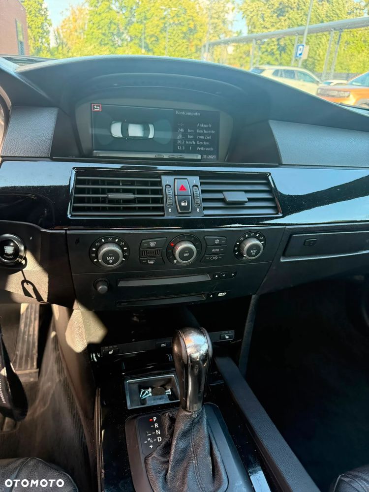 BMW Seria 5 - 21