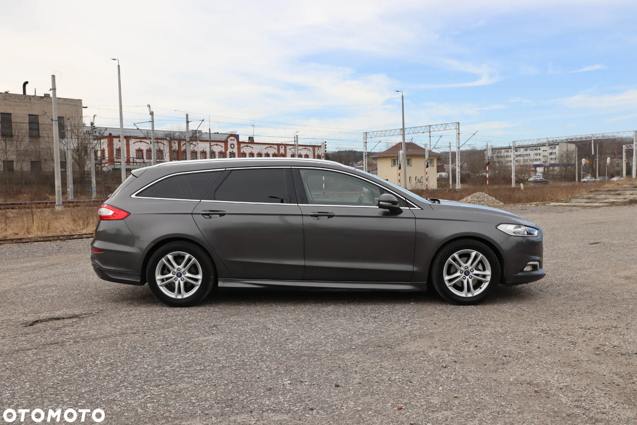 Ford Mondeo 2.0 TDCi ST-Line PowerShift - 4