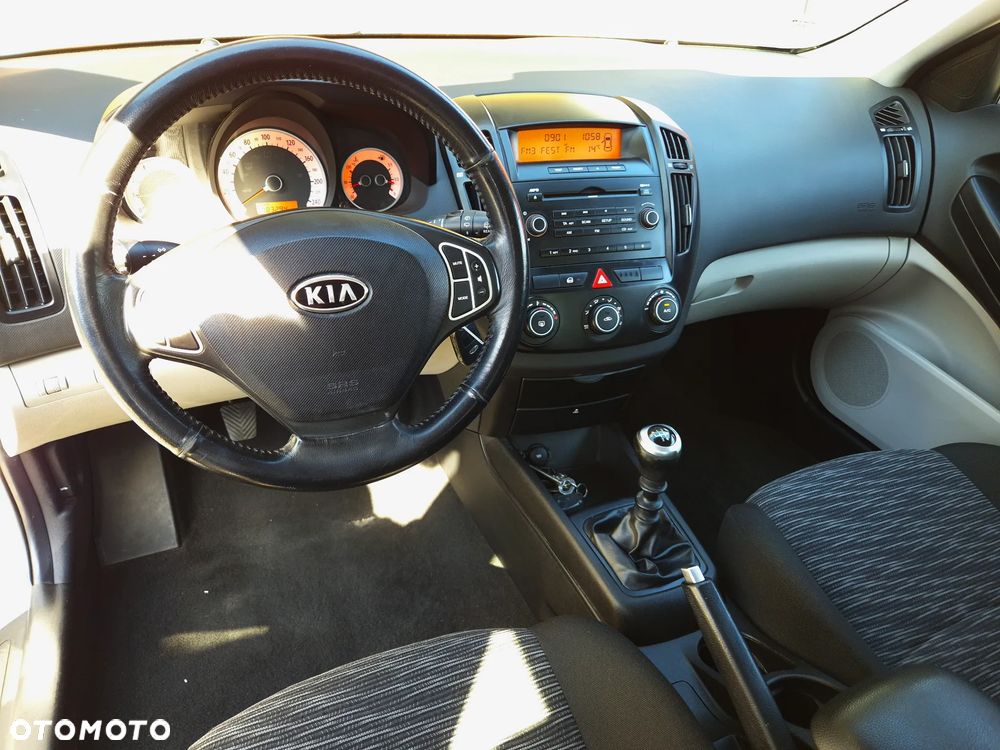 Kia ProCeed 1.6 CVVT LX - 6