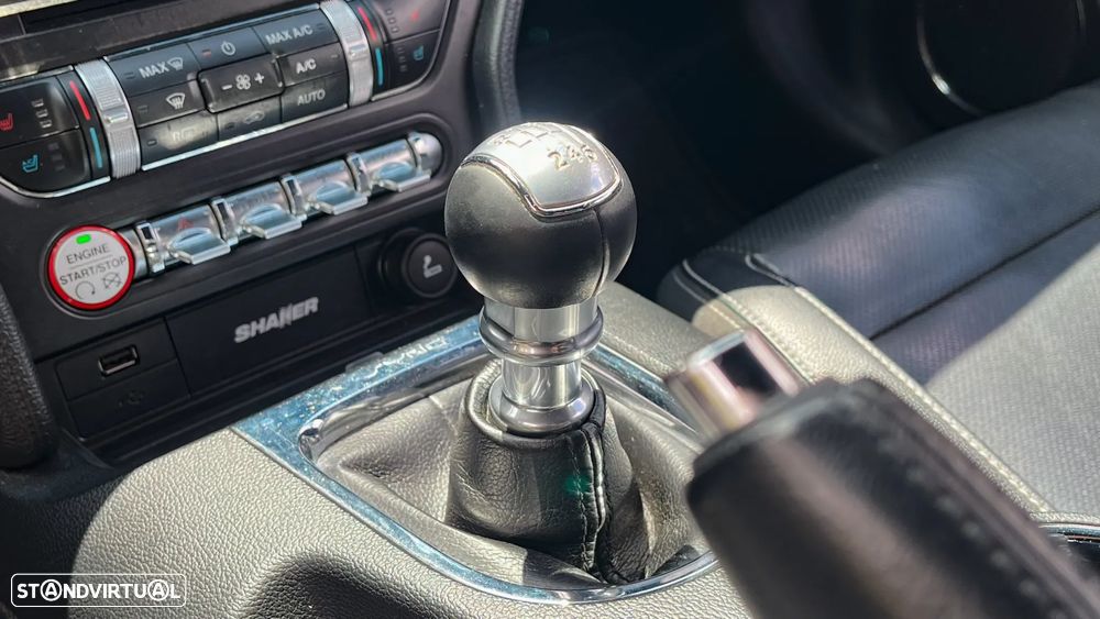 Ford Mustang 2.3i EcoBoost - 12