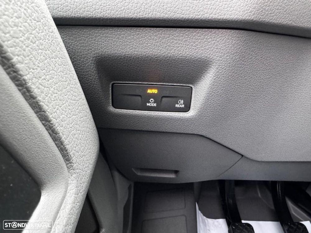 VW Crafter Crafter 35 L3H3 140 cv - 10