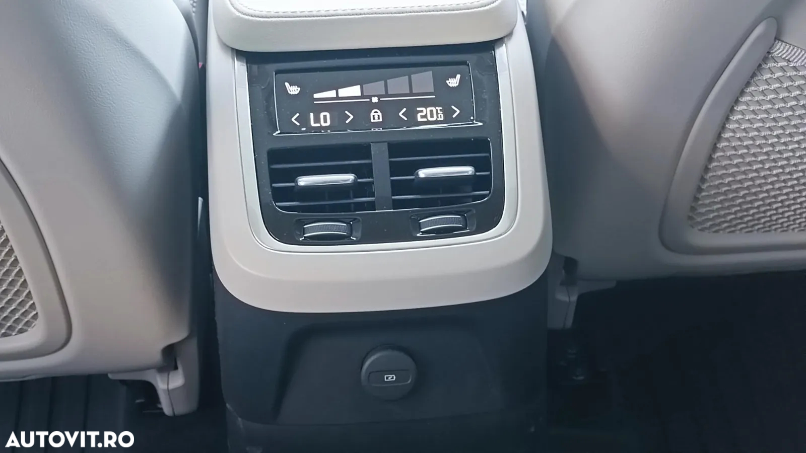 Volvo XC 90 - 34