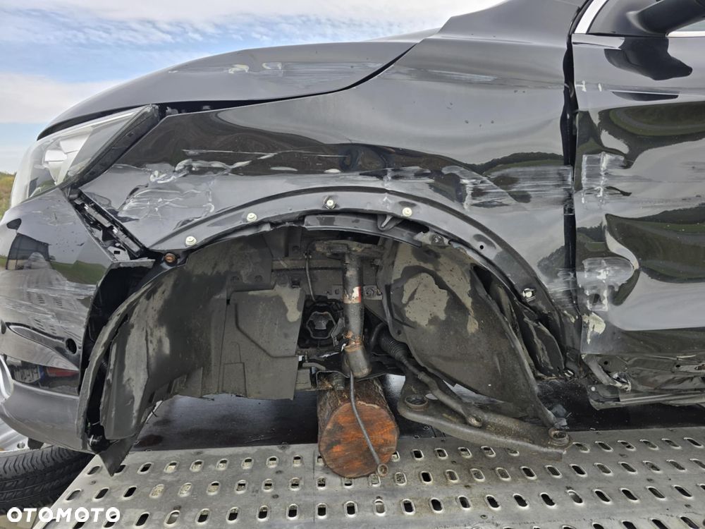 Nissan Qashqai 1.6 dCi N-Connecta - 12