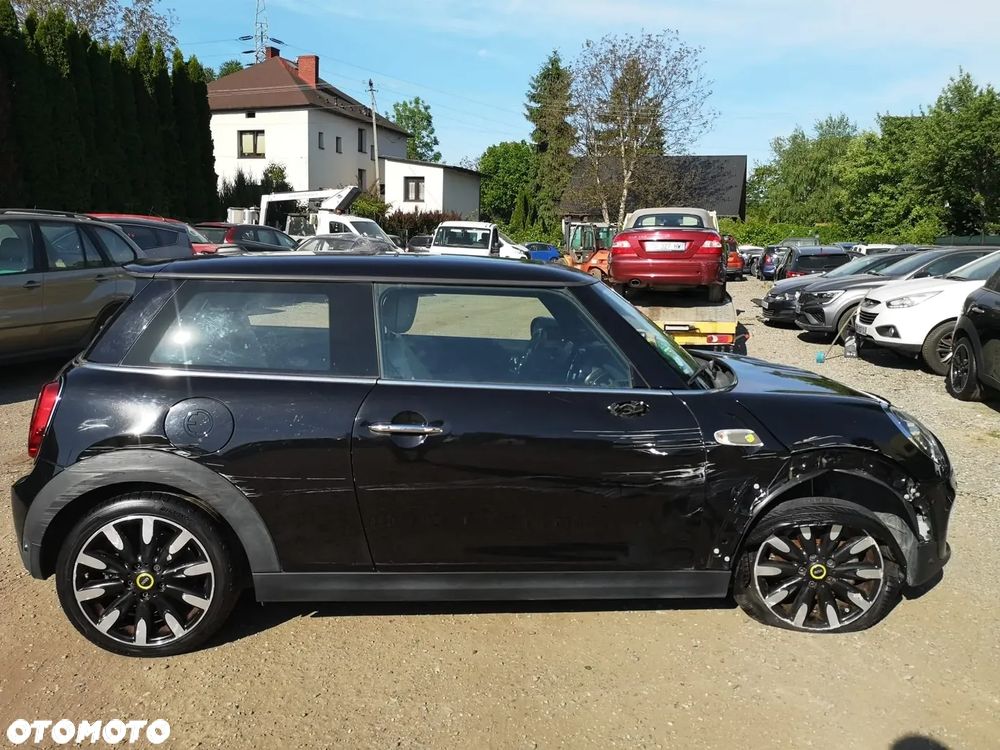 MINI Cooper SE - 11