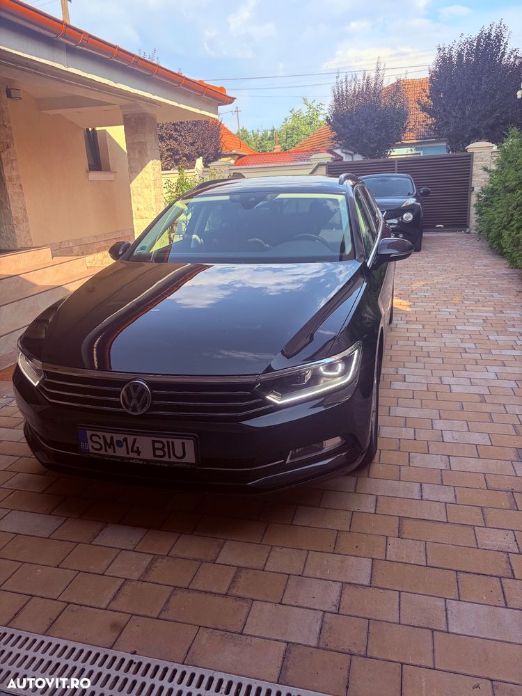 Volkswagen Passat - 2