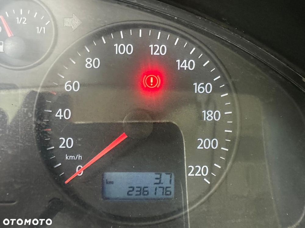 Volkswagen Furgon Blaszak VW Transporter T5 2.5 TDI 131 KM Skrzynia 6 Klima - 15
