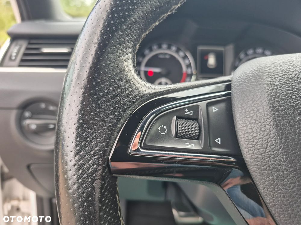 Skoda Octavia 2.0 TDI RS DSG - 18
