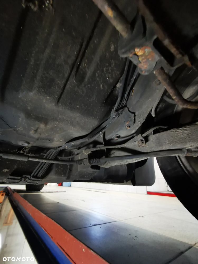 Mitsubishi 3000GT - 18