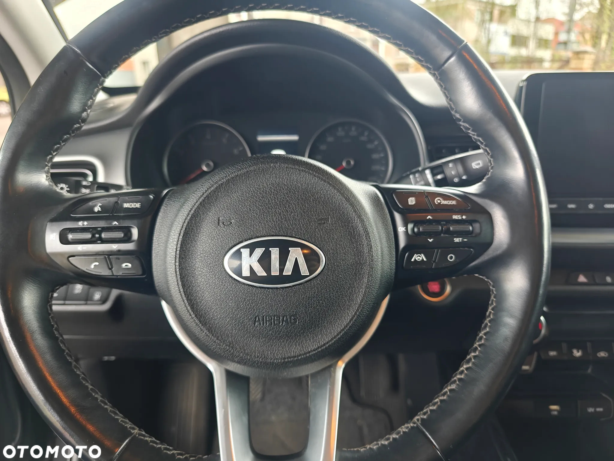Kia Stonic 1.0 T-GDI L Business Line - 16