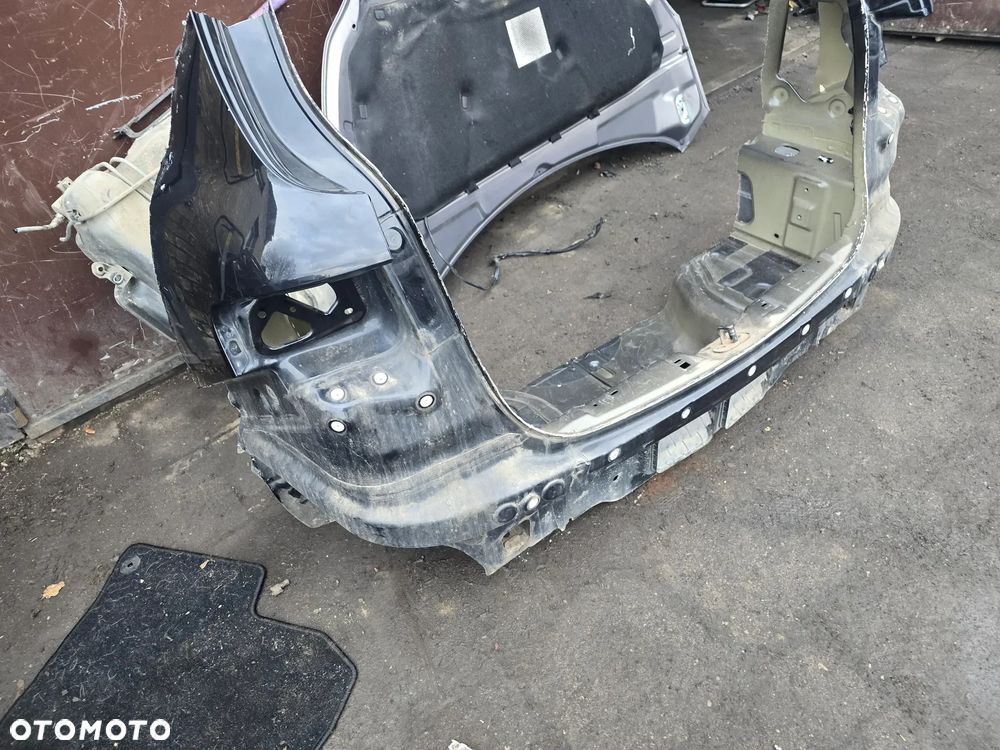 Pas tylny seat altea XL - 1