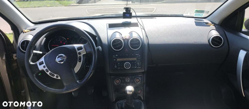 Nissan Qashqai 1.6 Tekna - 2
