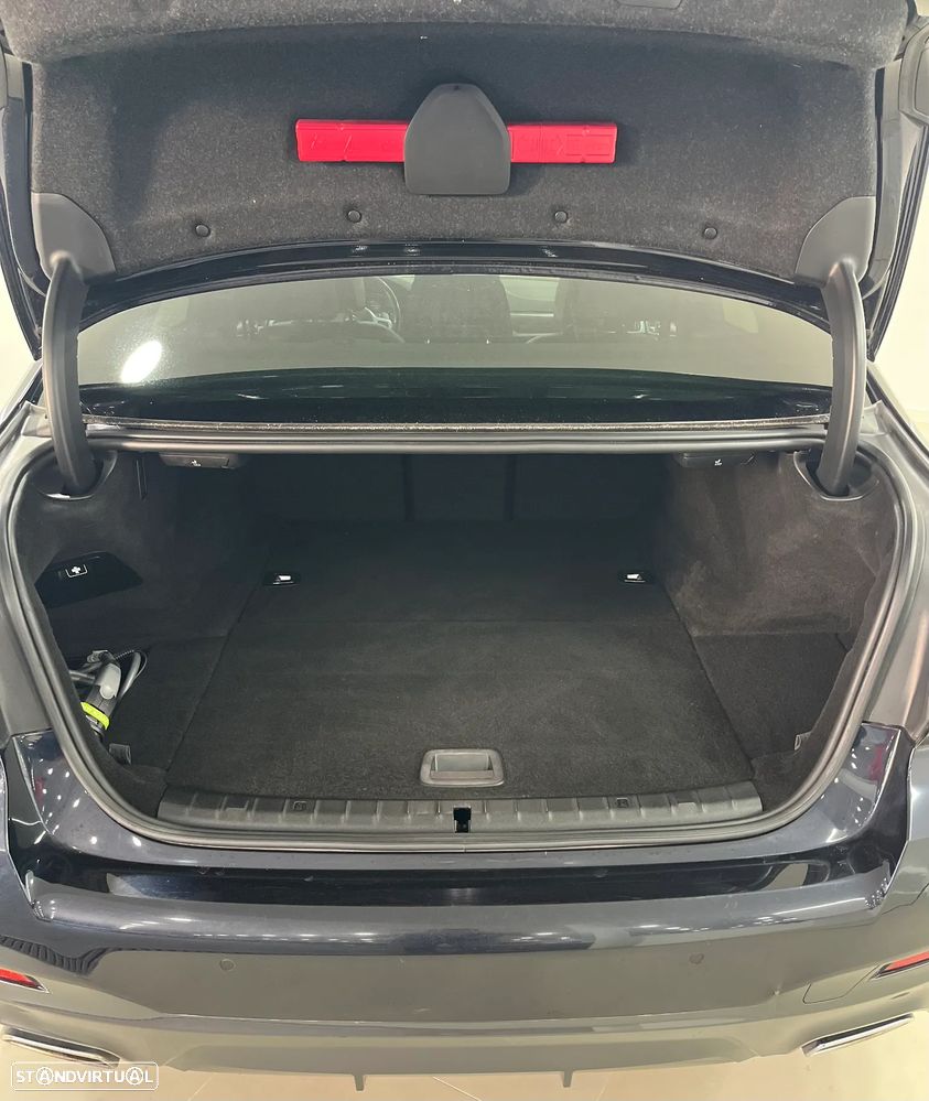 BMW 530 e Pack M - 15