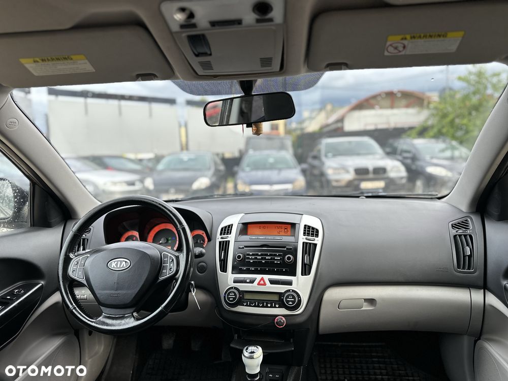 Kia Ceed - 5
