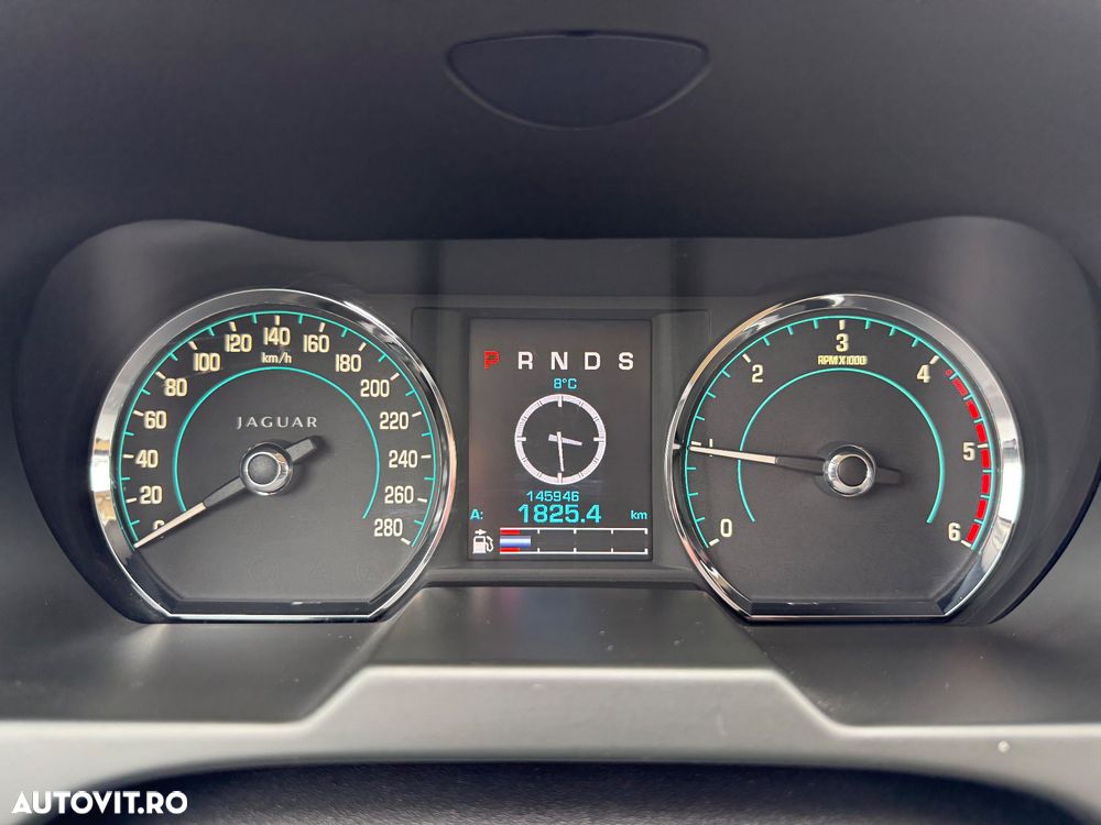 Jaguar XF 2.2D Premium Luxury - 14