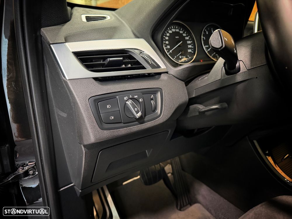 BMW X1 18 d sDrive Auto Pack M - 19
