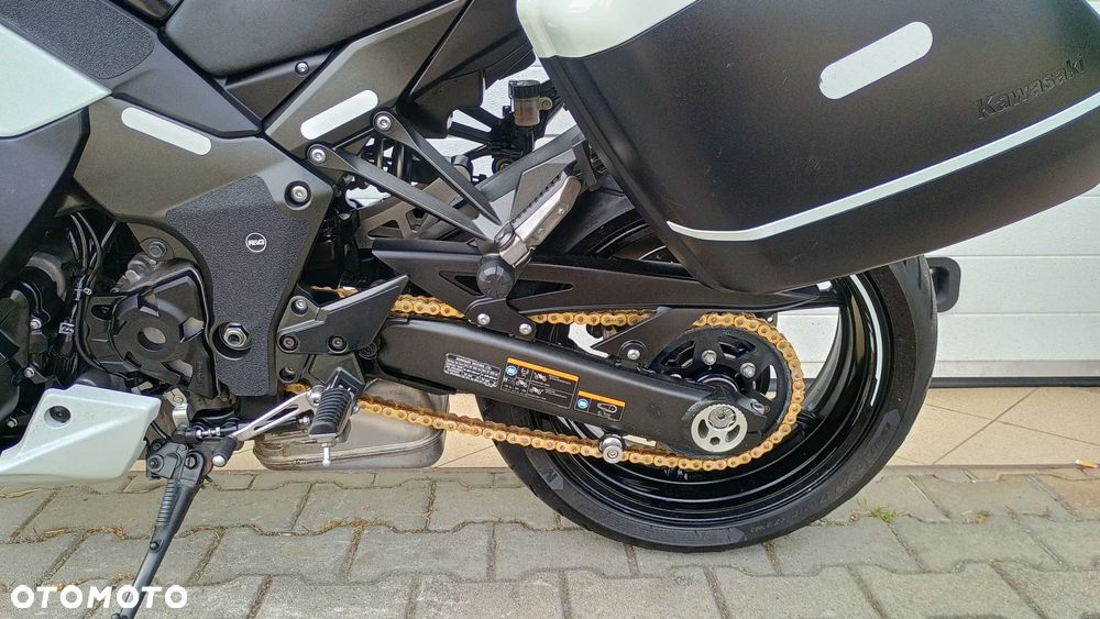 Kawasaki Ninja 1000 SX - 17