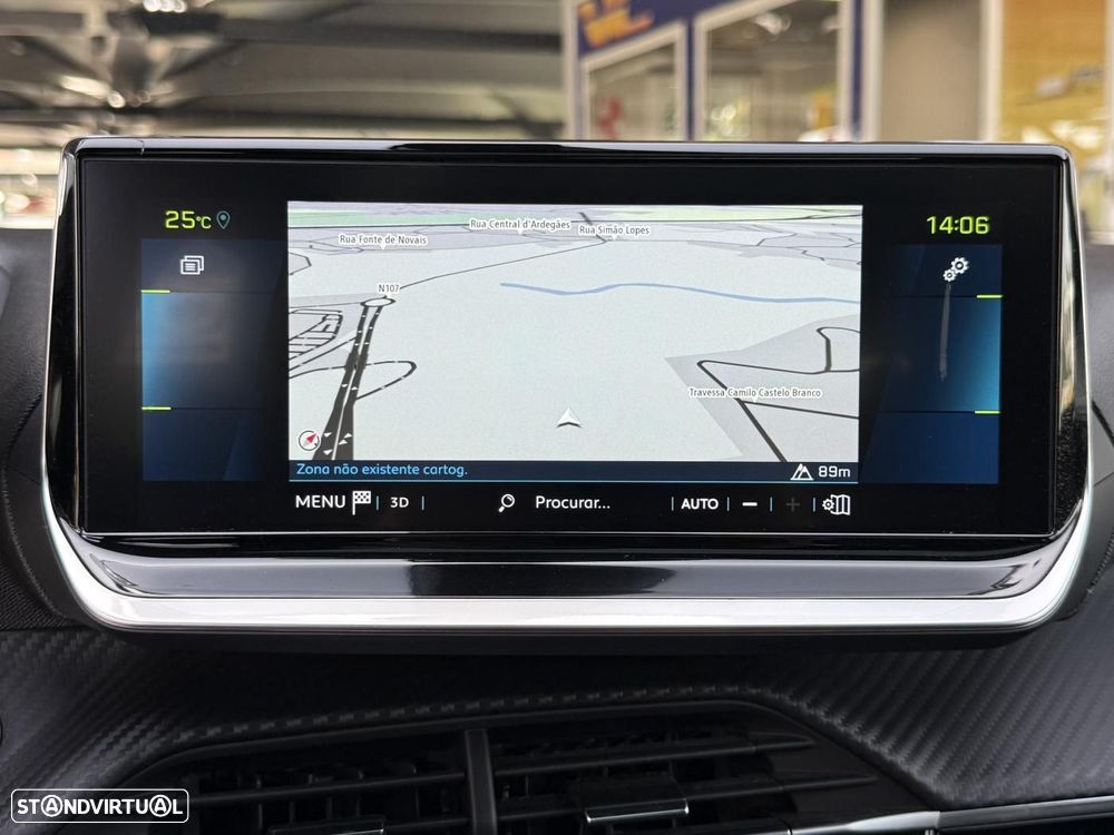 Peugeot e-208 GT - 28