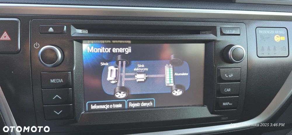 Toyota Auris 1.8 HSD Luna - 18