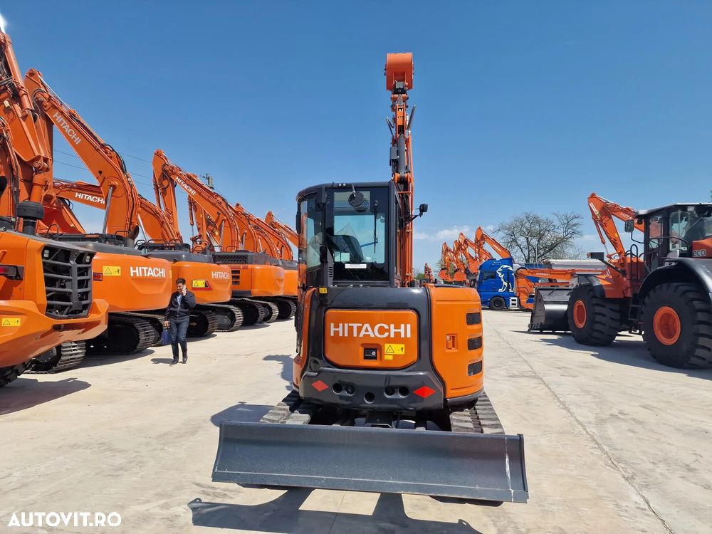 Hitachi ZX48, 5 tone, NOU, CUPLA RAPIDA+3 CUPE noi, Aer conditionat, Instalatia picon pe bratele de excavare, Computer de bord, produs in JAPONIA, posibilitate leasing 5 ani-PROMOTIE 54.500 EUR+Tva - 20