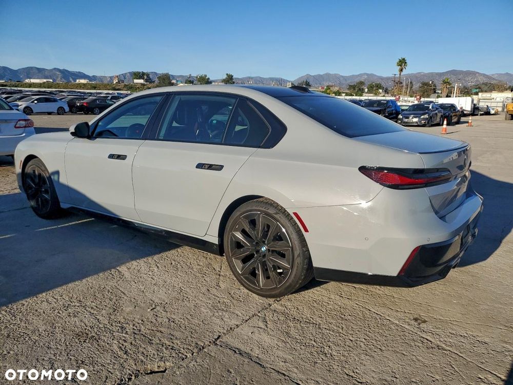 BMW Seria 7 - 5