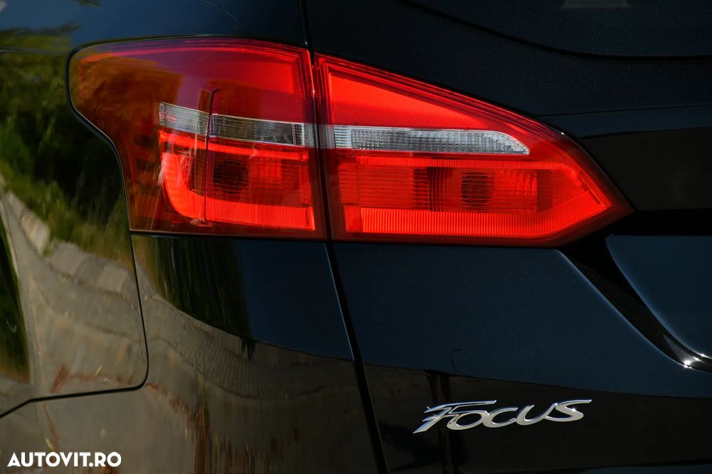 Ford Focus 1.5 EcoBlue Start-Stopp-System TITANIUM DESIGN - 23