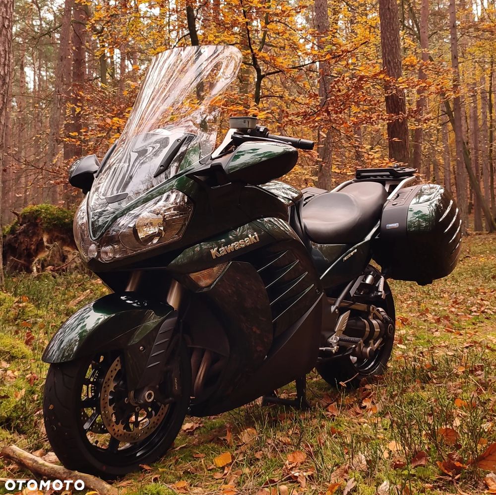 Kawasaki GTR - 7
