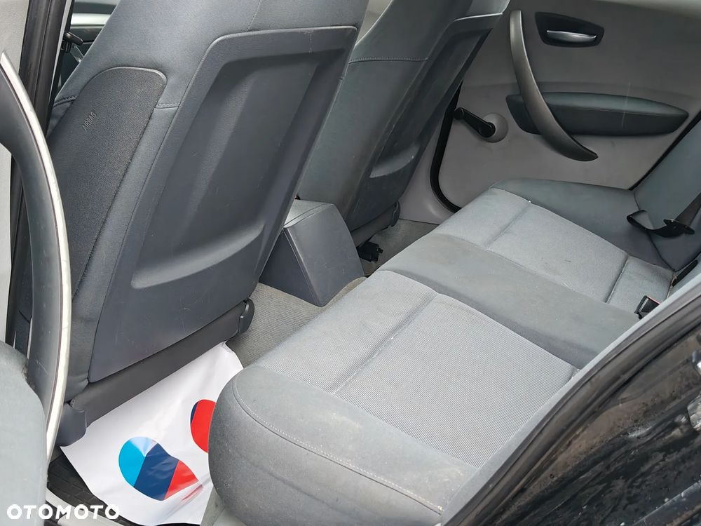 BMW Seria 3 318i - 8