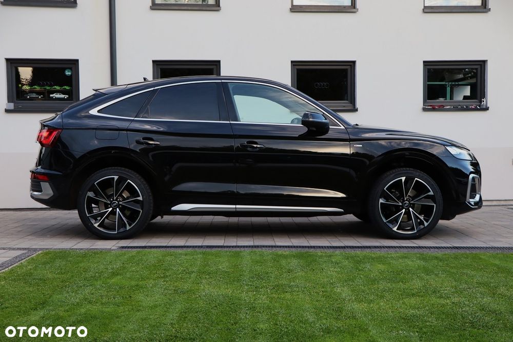 Audi Q5 Sportback - 13