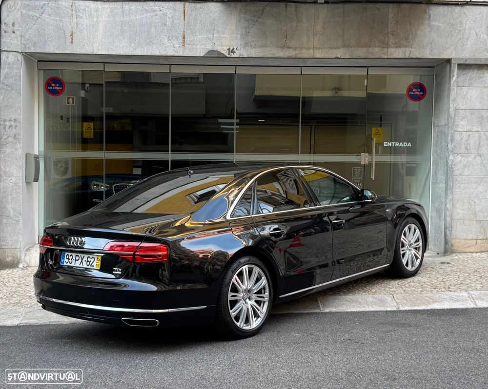 Audi A8 4.2 TDi V8 quattro - 11