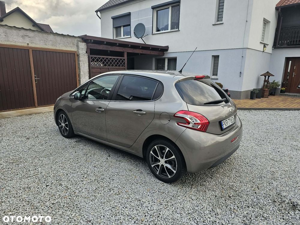 Peugeot 208 1.4 VTi Active - 6