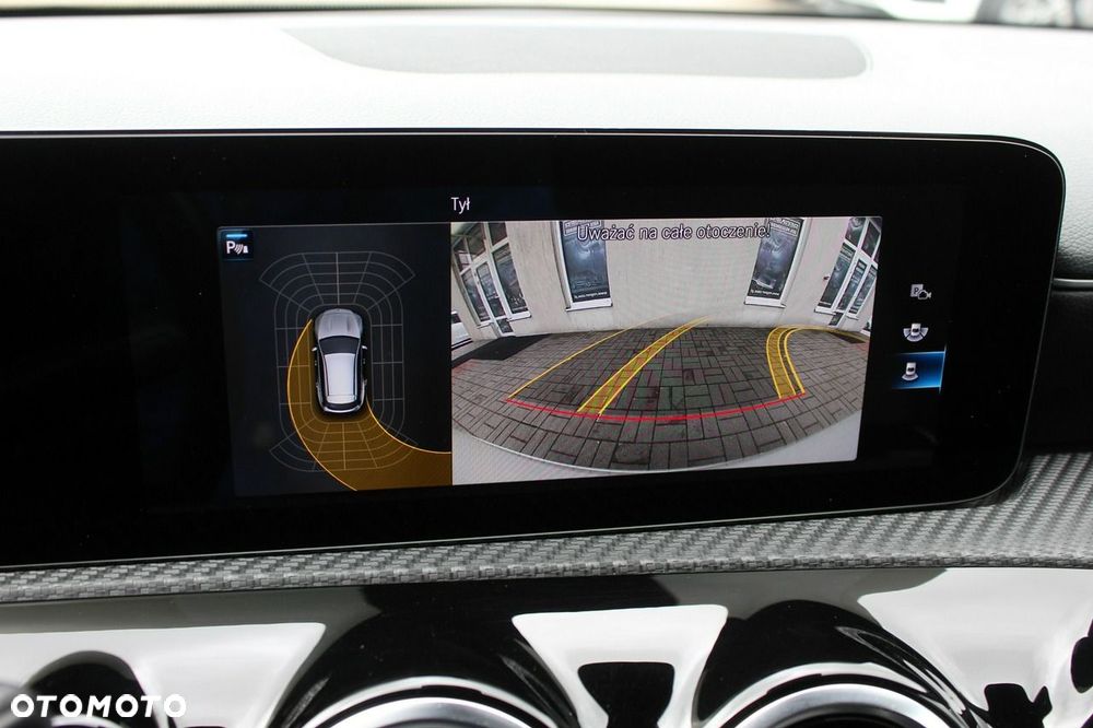 Mercedes-Benz CLA 180 d 8G-DCT - 17