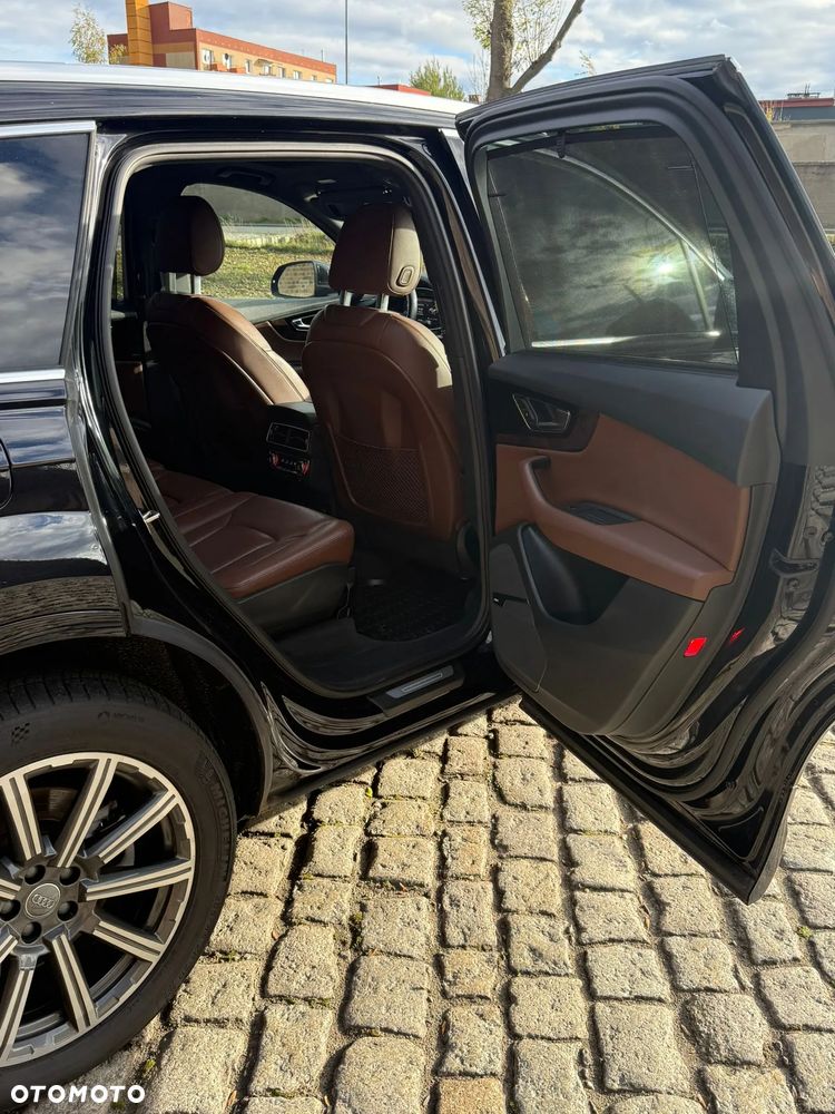 Audi Q7 3.0 TFSI Quattro Tiptronic - 27