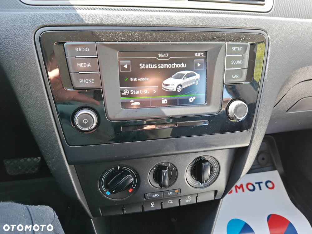 Skoda RAPID 1.2 TSI Ambition DSG - 23
