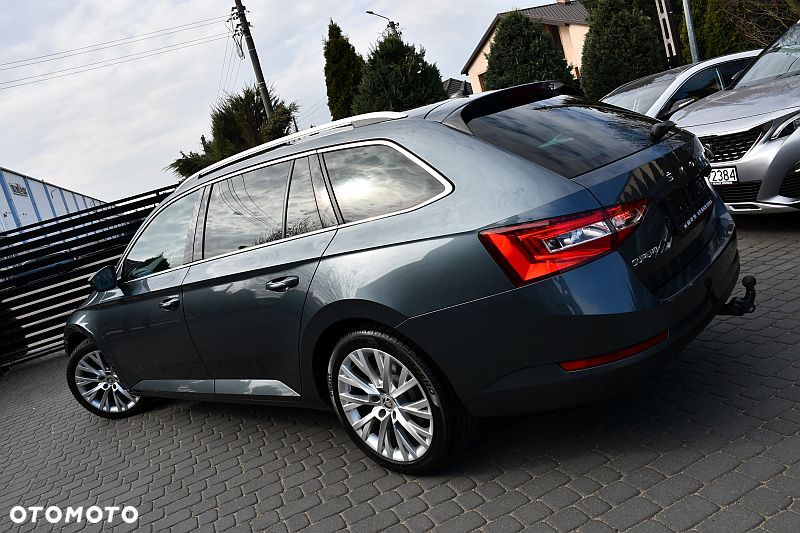 Skoda Superb 2.0 TDI DSG Style - 3
