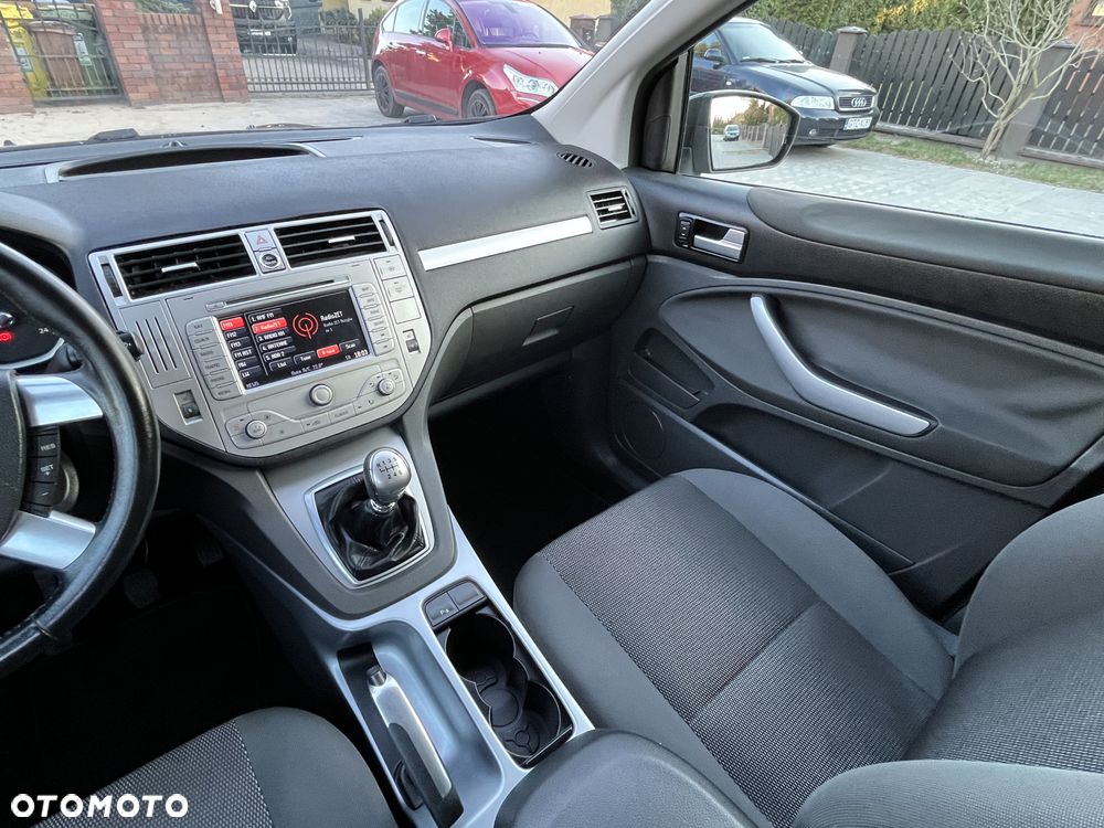 Ford Kuga 2.0 TDCi 2x4 Champions Edition - 19